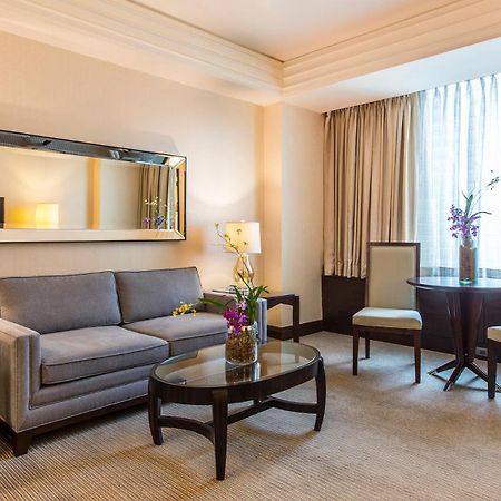 Crimson Hotel Filinvest City, Manila Muntinlupa City Luaran gambar Living room