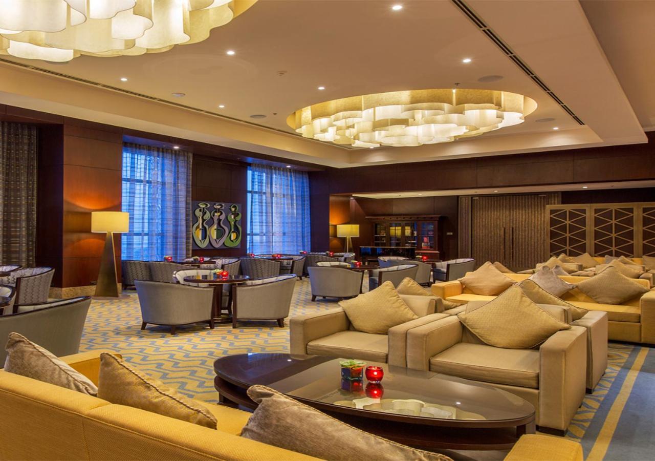 Crimson Hotel Filinvest City, Manila Muntinlupa City Luaran gambar The lounge at the airport